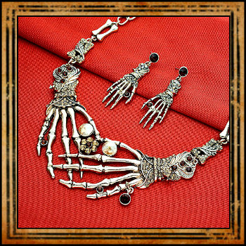 Deluxe Adult Costumes - Lady Pirate Jewelry